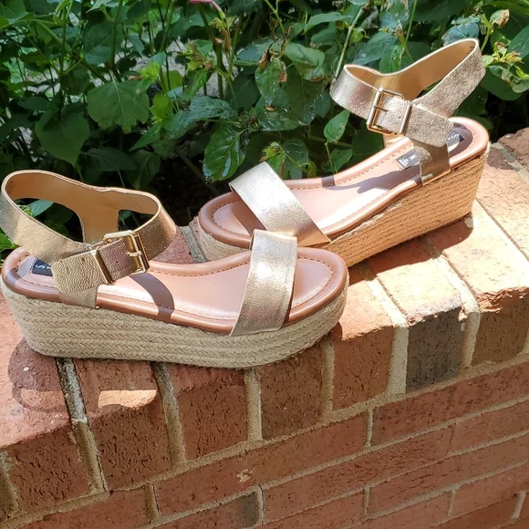 Steve Madden platform sandals  sz. 9.5 - Picture 2 of 8